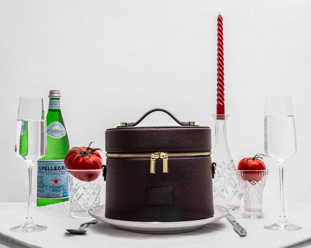 Glam Oval Toiletry Case Limited edition