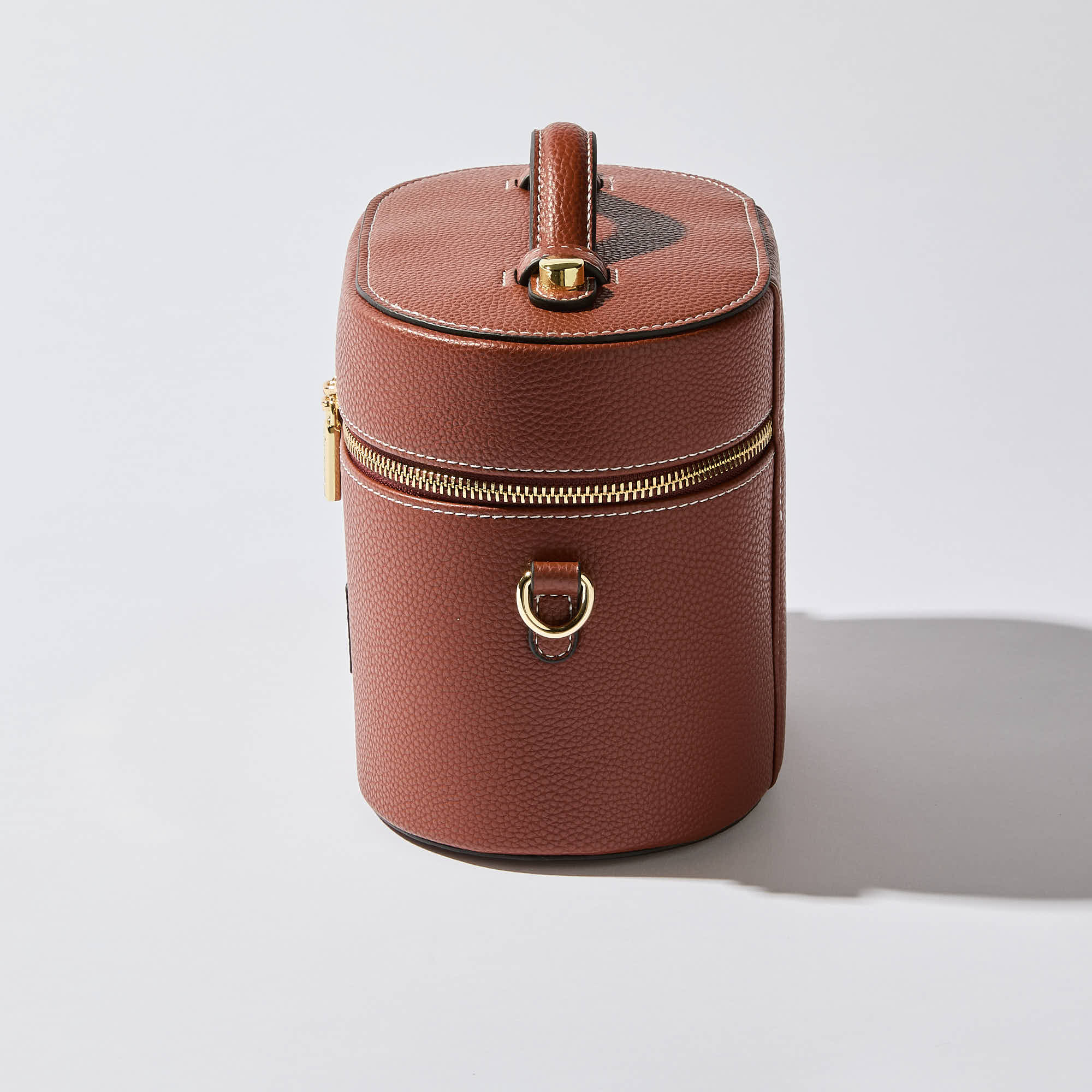 Glam Oval Toiletry Case Limited edition